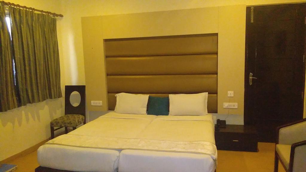 The White Klove Nueva Delhi Exterior foto