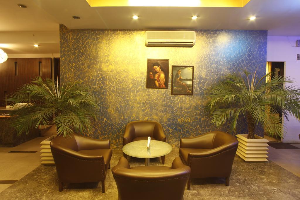 The White Klove Nueva Delhi Exterior foto